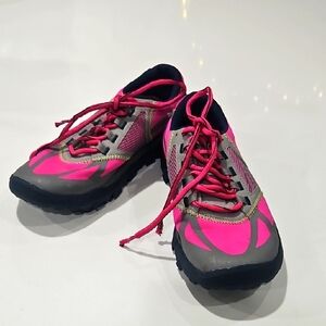 Sketchers "Go trail" outdoor shoes.